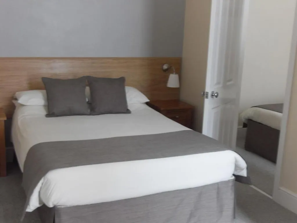 Bed and Breakfast Powys Lodge Σκάρμπορο